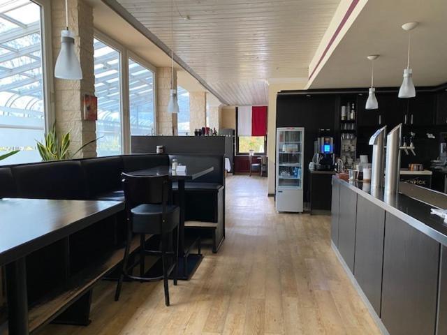 Hotel Poock Haan Extérieur photo